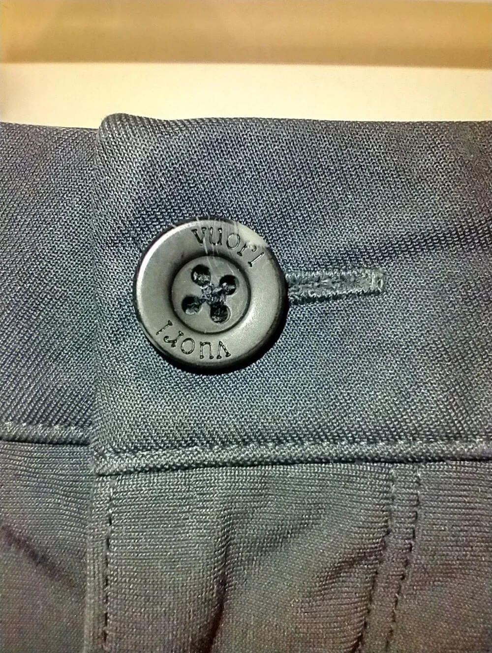 Vuori Meta Gray Athletic Slim Fit Chino Pants Men's sz 34x32.